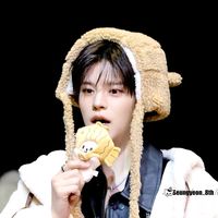 hwang_hyunjin___chanjin