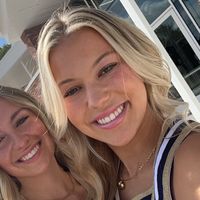 oliviavanhook