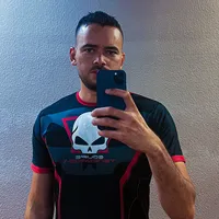 Para de querer chamar a atenção