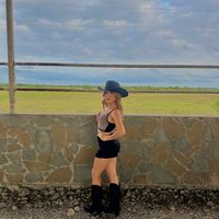 lashermanasescamilla