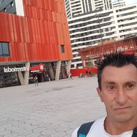 user1526305123204