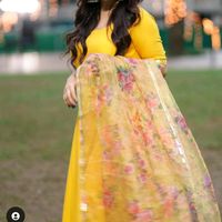 aina_khan7