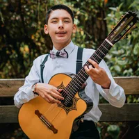 Yago Robles Requinto