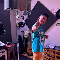 kevin_vivian12