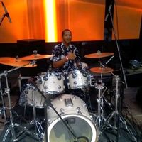 luis_drummer_coco