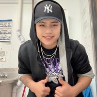 andy_santiago_502