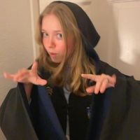 bookbybela