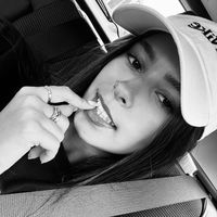 abrilalbino_