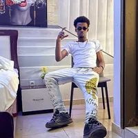 Team2poy enlève ton pieds dedans