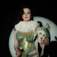 madeleinesartandprops
