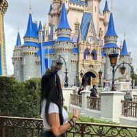 angeles_carly_
