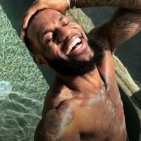 whitemaleegoandablunt