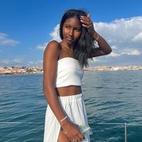 anaavazz606