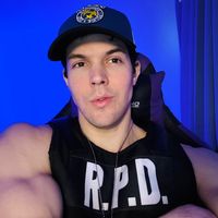 press here for more faceless man