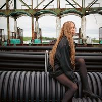 switching places HENNESSY