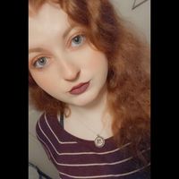 thegirlwithbooksandshows