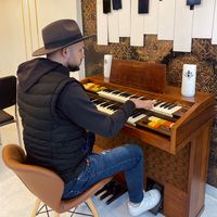 الصوت الأصلي