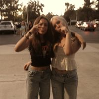 ella.melanavlogss