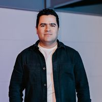 isaacvaldezcantante