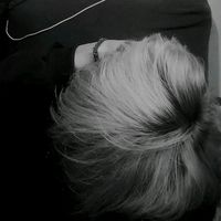 hatlles_2dedo