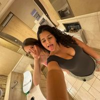sophiupdatbutt