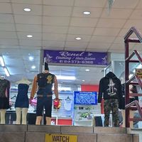 renelsclothinghairsalon