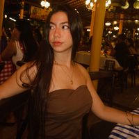 lunaa_casstro