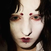 над нами полночь