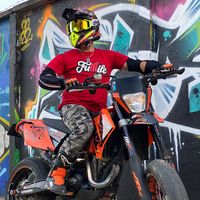 axeflymoto