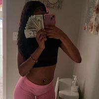 meeraisyourgf