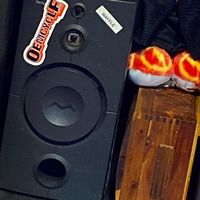 thekidwiththespeakers