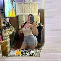 nikii_vel