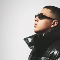 Un brindis DERIEL FR ROCHY