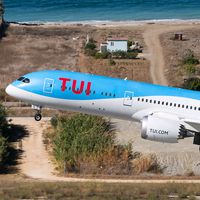 plane_spotting_guy