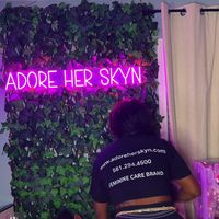 adoreherskyn17