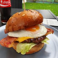 lavacagrasaburgerhouse