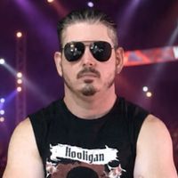 hooligandarrenholiday