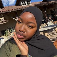 curlyhijabfanni