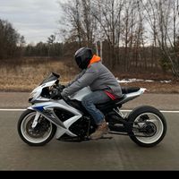 snowy_gsxr