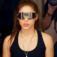 shakira_s12_