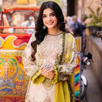 laibaa_khan.hu_yr