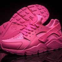 hottiez_with.huaraches