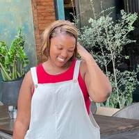 Uphetheni esandleni