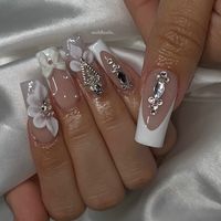 naildbyalia_