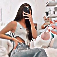 laura_emma11155