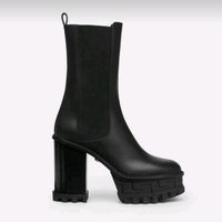 Contains she back Template