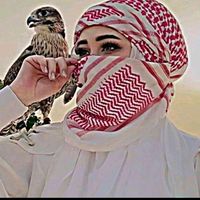 la.reine.gourania