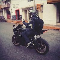 Put your head motorcycle