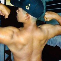 arnoldfernandez_12