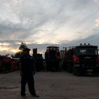 suara asli - يعارك